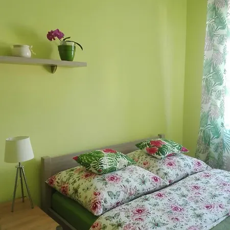 Sloneczne Mieszkanie Z Widokiem Na Jezioro Appartamento